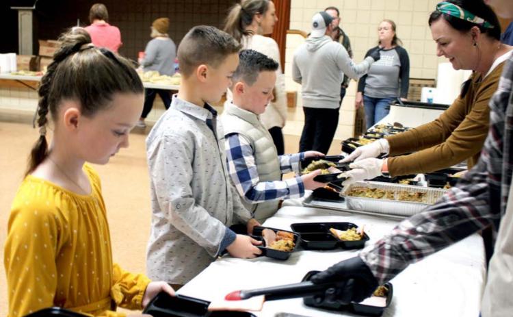 Gilbert Thanksgiving Dinner Serves Just Over 800 Meals