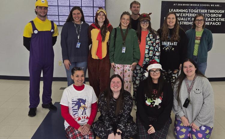 Seventh-grade teacher team: (Back) Derek Wellman; 2nd Row: Jaden Wiley, Jordan Knutson, Emily Barbosa, Natalie Manion, Stephanie Murray, Mikayla Brannam, Morgan Shaefer; (Front) Lila Lindsay, Kayla Hutcheson, Brock Partain and Hannah Mehlhaff. Photo Provided