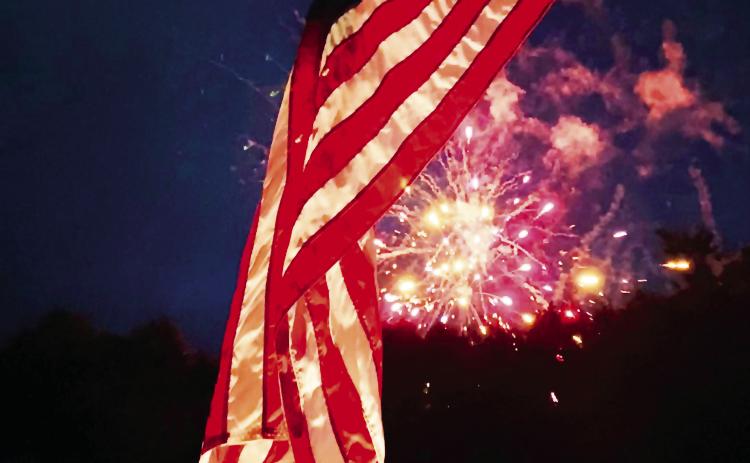 O say, does that star-spangled banner yet wave, O’er the land of the free and the home of the brave. Countywide & Sun/Julie Talton