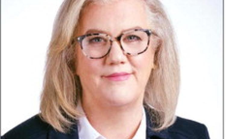 Author Elizabeth Letts