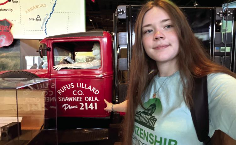North Rock Creek senior Victoria Nelms points to a panel truck from Shawnee, OK, on display at the National Museum of American History in Washington, DC, during the 4-H Citizenship Washington Focus leadership program, July 5-11. Photos provided.