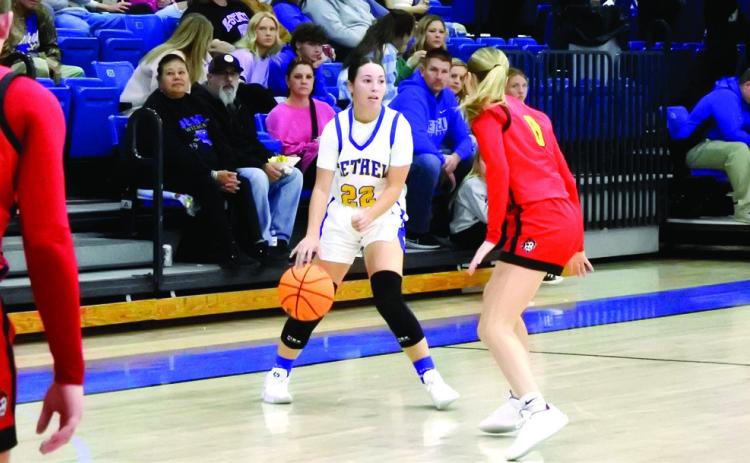 Bethel’s Ava Gascon looks for the open play in action against Dale Friday, Dec. 6. Bethel Lady Wildcats lost 63-34. Countywide & Sun/ Suzie Campbell