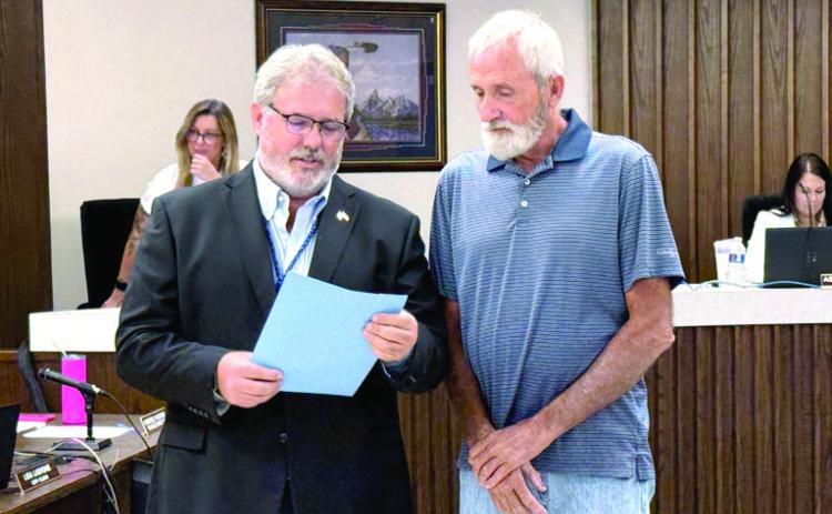 Shawnee Mayor Eric Stephens, along with fellow commissioners and citizens, thanked Mark Sehorn for his dedication as Ward 5 Commissioner for the last eight years. Sehorn logged his final votes at the Sept. 21 meeting. Photos by Julie Talton, Countywide & Sun