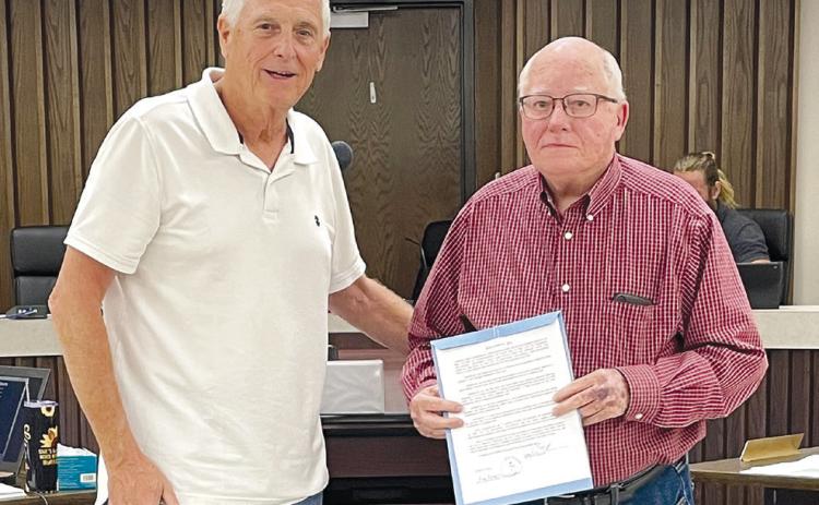 Mayor Ed Bolt presenting former Commissioner of Ward Six Ben Salter with a Resolution of Appreciation in honor of his service from January 17, 2017 to September 6, 2022. Bolt said, “Ben Salter has demonstrated to be a person of upright character, a good citizen, a friend to many and a worthy representative of the City of Shawnee.” Countywide &amp; Sun/Loren Knight