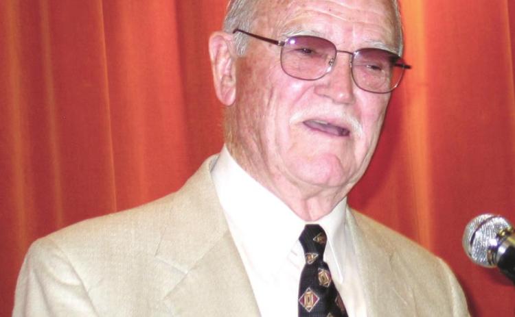 Alva Melot speaks to the crowd during an event in 2005. File photo