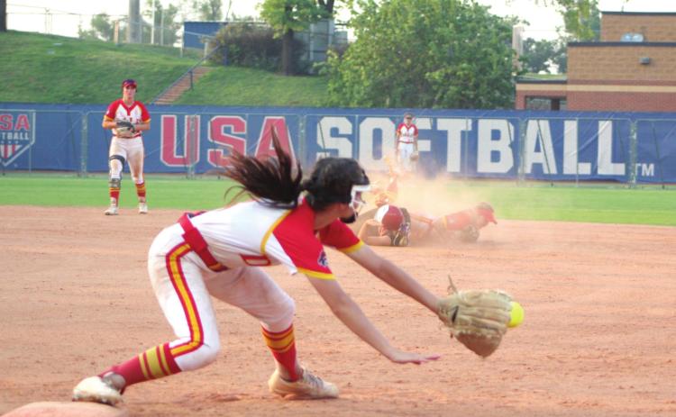 Dale Lady Pirates Are Class 4A Slow-Pitch Runners-Up